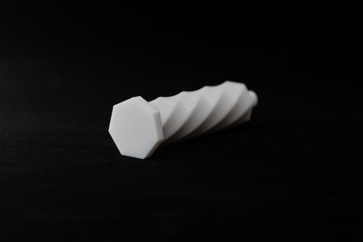 Polycarbonate (PC)
